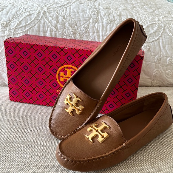 Tory Burch Everly Driver Leather Loafer Shoe Brand New Size 8 Tan Brass NWT - Picture 6 of 15